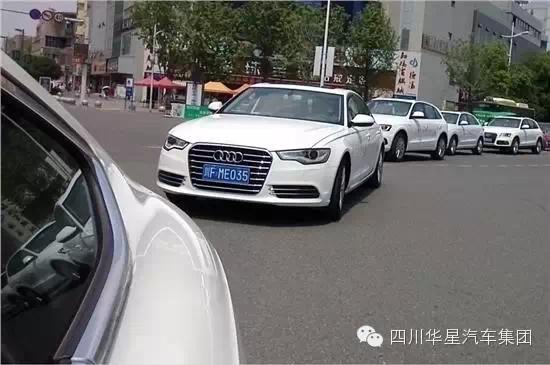 世界超模巔峰對(duì)決 官方指定座駕車影相隨_騰凱融資租賃